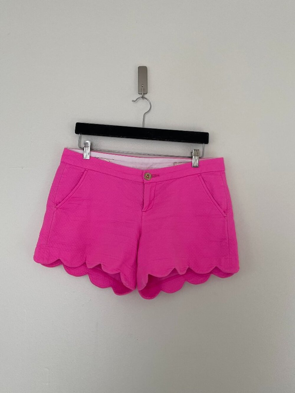 Lilly Pulitzer The Buttercup 5" Cotton Scalloped Shorts in Hot Pink Size 6